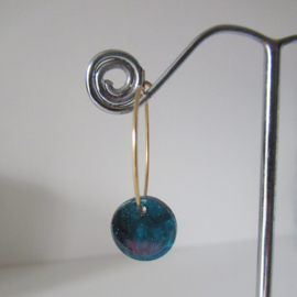 Goudkleurige petrol resin creolen