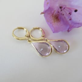 Goudkleurige roze clip oorbellen