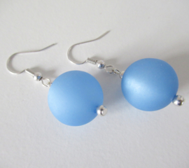 Zilverkleurige blauwe oorbellen