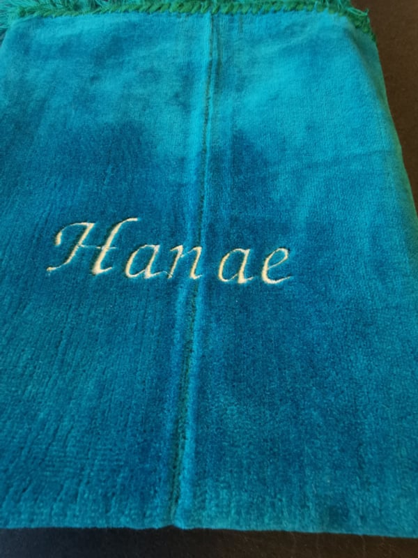Turqoise Gebedskleed met naam Hanae