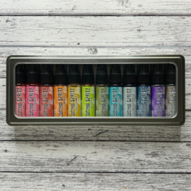 Tim Holtz Distress Spritz Storage Tin- TDA87014(Wenn Sie diesen Artikel vorbestellen, wird Ihre Bestellung nach Fertigstellung verschickt)