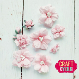 Craft & You Design CW255 Cutting Die - Magda's Flower 1