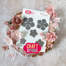 Craft & You Design CW255 Cutting Die - Magda's Flower 1