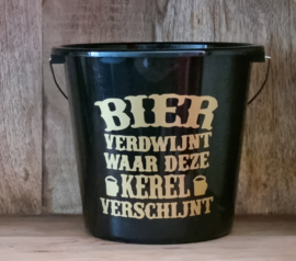 Bier verdwijnt waar deze kerel verschijnt