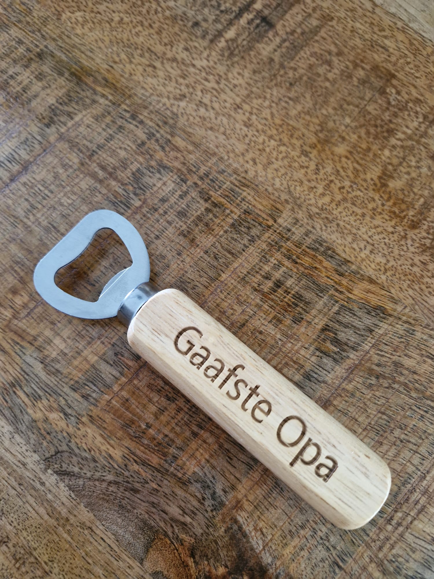 Gelaserde tekst: Gaafste Opa