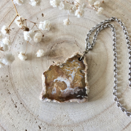 Ketting Versteend Hout
