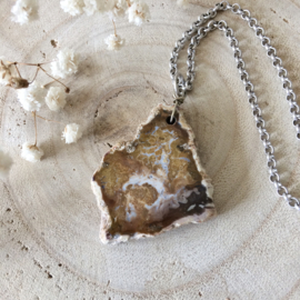 Ketting Versteend Hout
