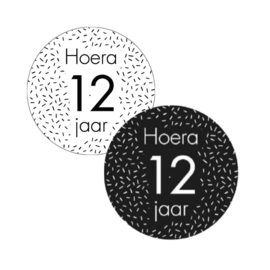 Hoera 12 jaar - sticker