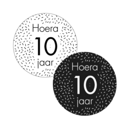 Hoera 10 jaar - sticker