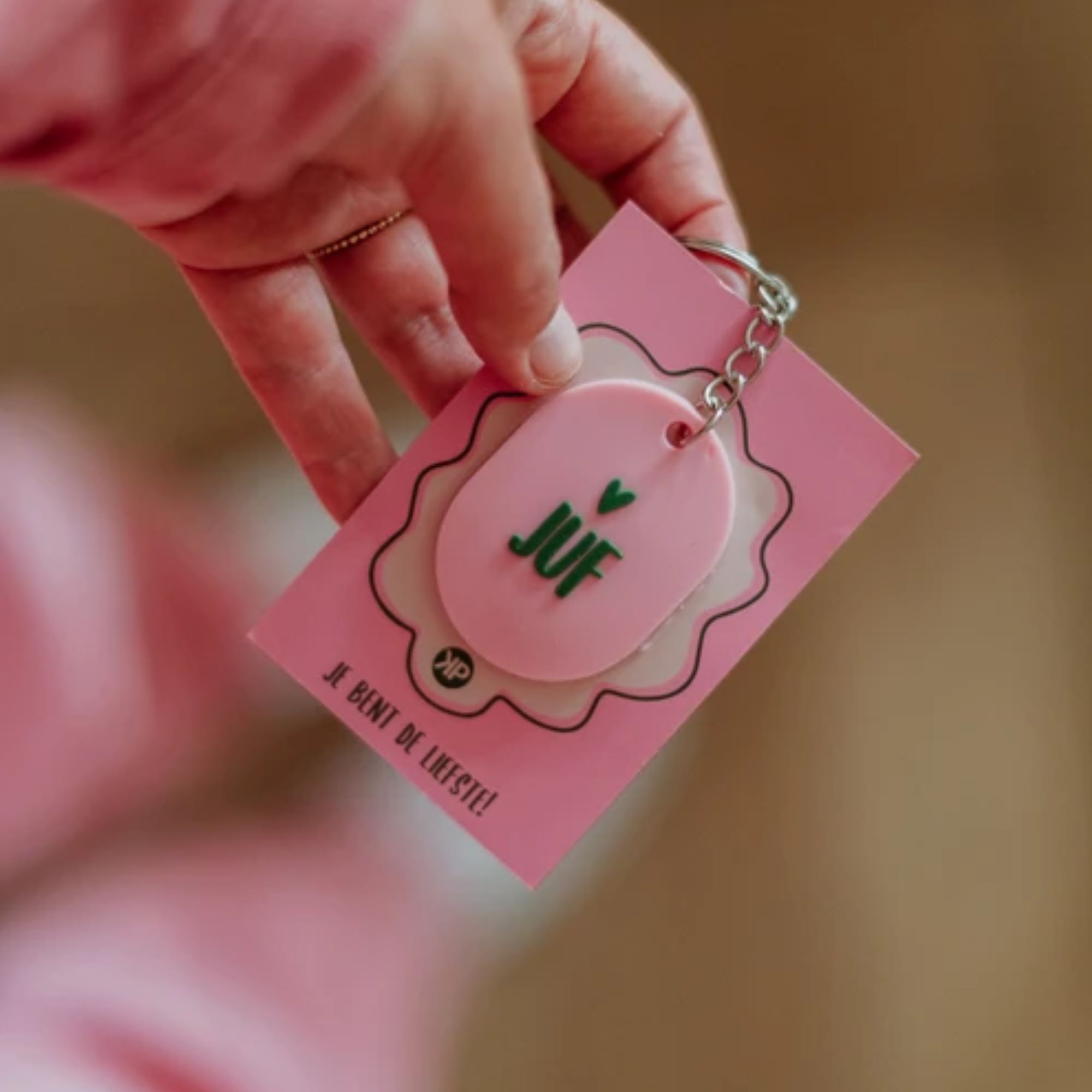 Sleutelhanger juf - roze