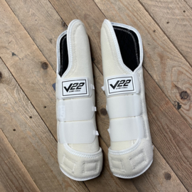 Lami-cell FG Ventex V22 Ultimate Knee Boot, color white