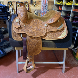 Champion Turf Show saddle