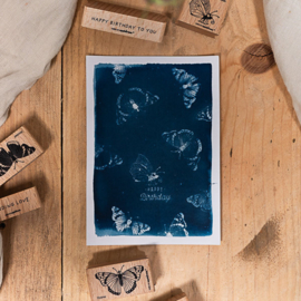 Cats on Appletrees - Stempel Tekst Happy Birthday (8)