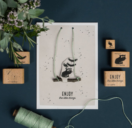 Cats on Appletrees - Stempel Kat Minnegard Zittend