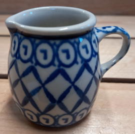 Bunzlau miniatuur schenkkannetje