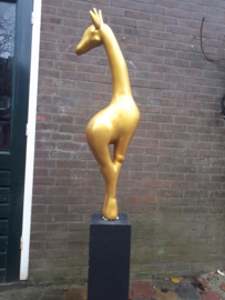 Giraffe tuinbeeld goud VERKOCHT