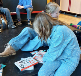 Ganzenbord boekenspel met opdrachten