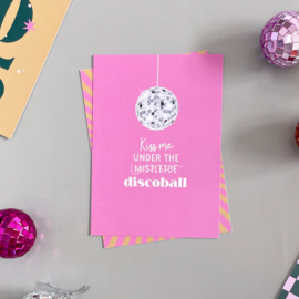 Kerstkaart Kiss me discoball