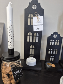 Houten huisje op voet