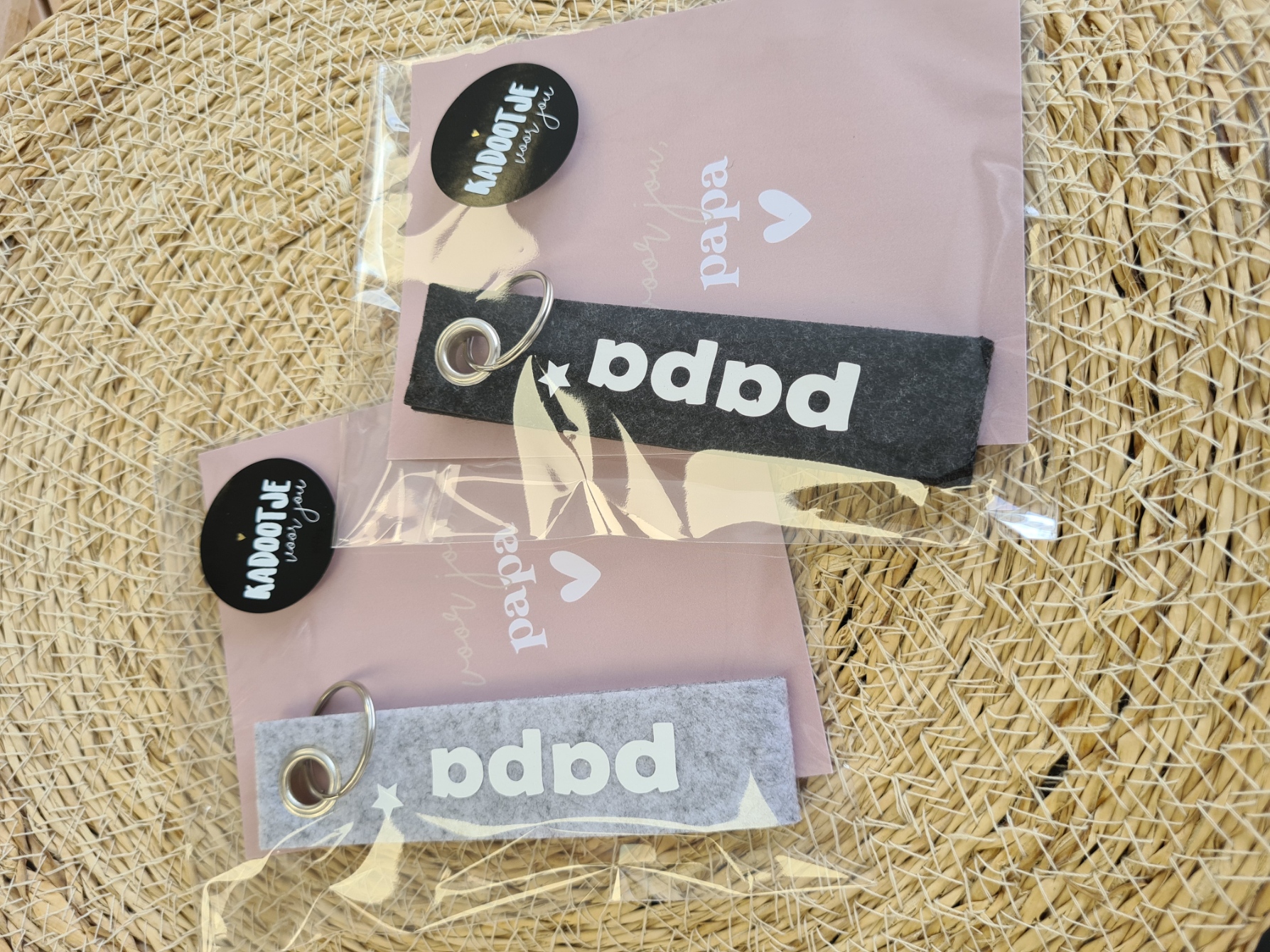 Sleutelhanger licht grijs + kaartje voor papa