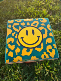 Tegeltje smiley panter geel