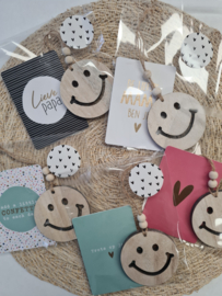 Smiley hanger