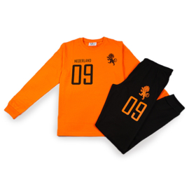 Fun2Wear - Pyjama Elftal - Oranje / zwart - Maat 62 - Jongens