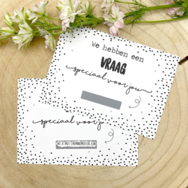 Hippe Kaartjes -Kraskaart "Ceremoniemeester" - Wil je onze ceremoniemeester zijn? Ceremoniemeester vragen bruiloft/ huwelijk - Inclusief kraft envelop - Zwart wit