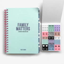 Studio Stationery - Family matters planner + Stickers | zonder vaste datum