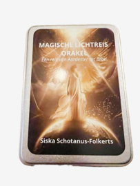 Magische Lichtreis Orakel, een orakeldeck als innerlijke reis.