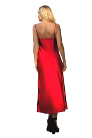 April  hoogwardige satijn slipdress rood met zwart kant