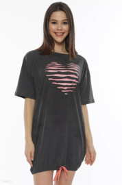 Vienetta nachthemd met originele hartjesprint, grijs | nachthemd met korte mouwen | nachthemd met print | korte mouwen | modieus nachthemd | comfortabel nachthemd