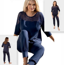 Viscose pyjama met kant aan de voorkant - driekwart pyjama voor dames van zachte viscose - DKaren Loretta - marineblauw