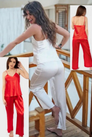 Iga. -  hoogwaardige satijnen pyjama - rood