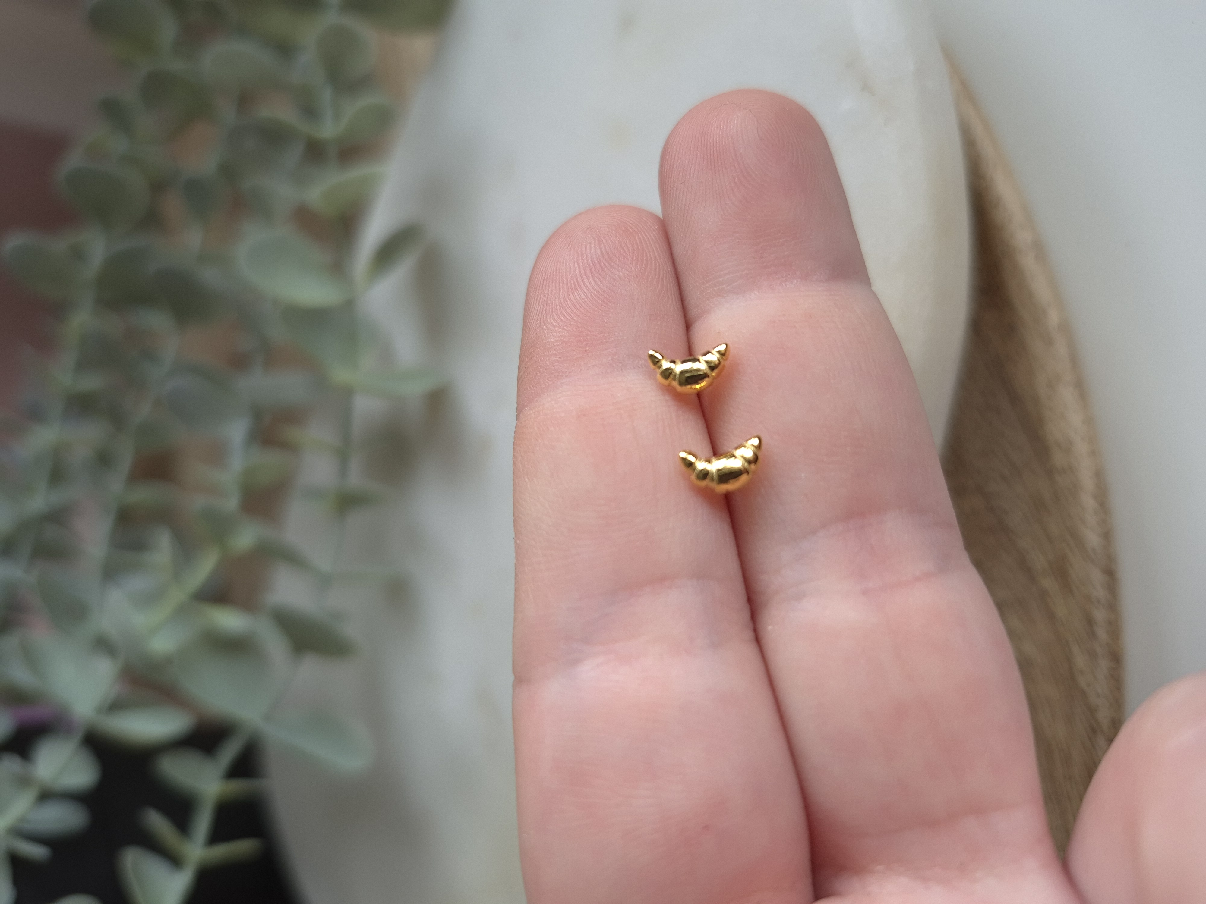 RVS croissant stud