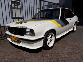 Opel Ascona B 400, small version, front bumper middle section