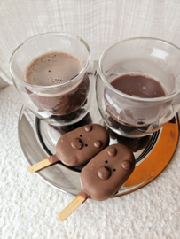 Teddy bear cakesicle