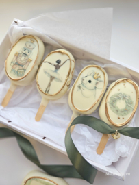 A Christmas Story cakesicle set
