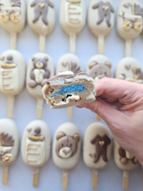 Gender reveal cakesicle set v 10