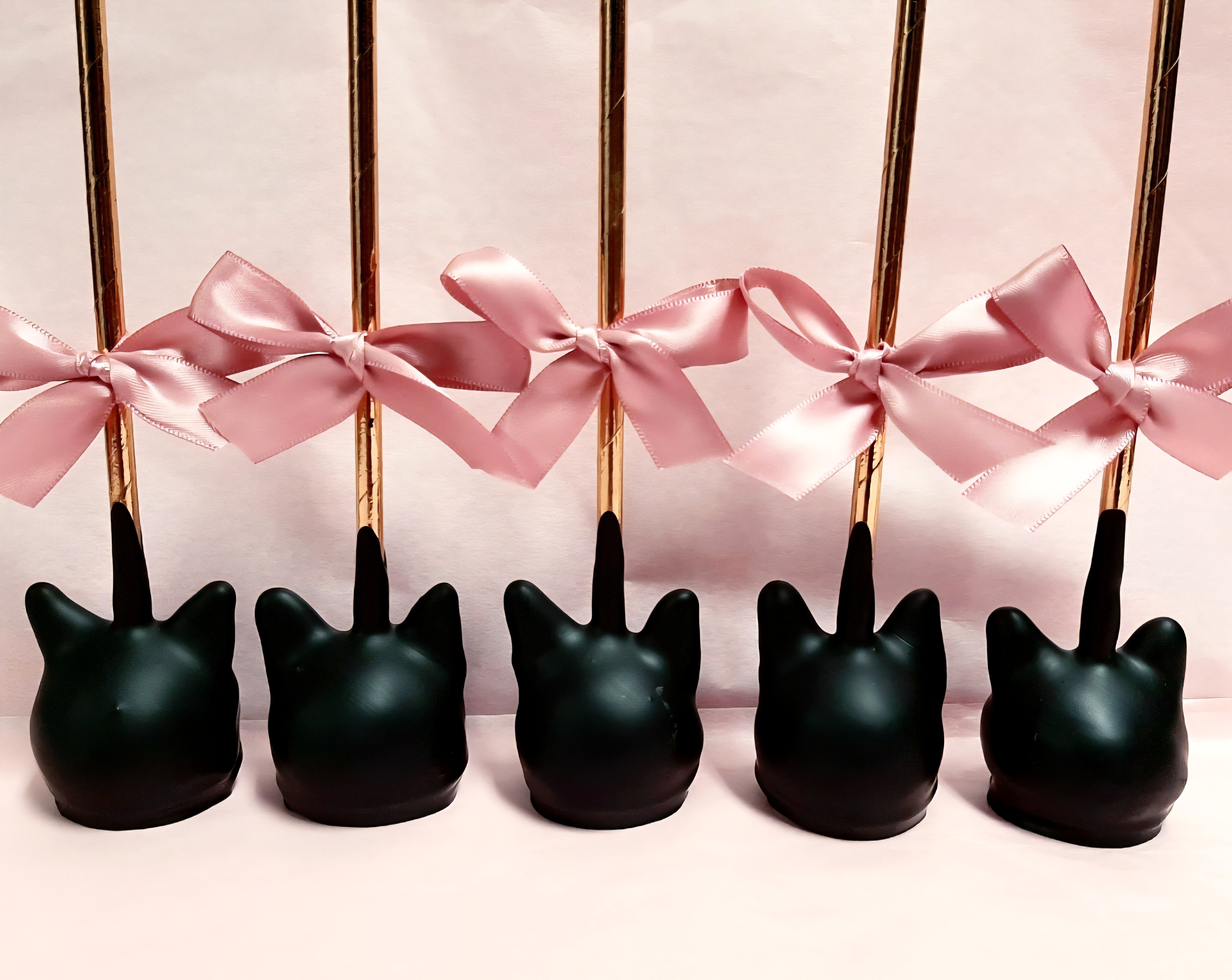 Black cat cakepop