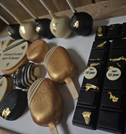 Set met 15 sweets black/gold