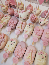 GEPERSONALISEERDE CAKESICLE met 3d decoratie