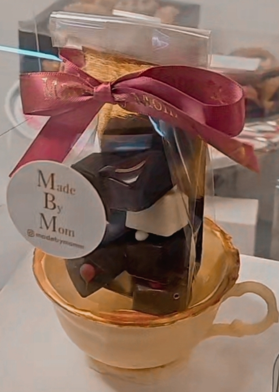 Chocolade kopje met 8 bonbons
