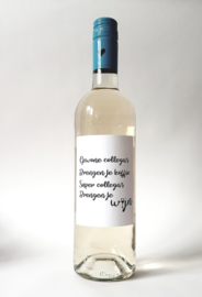 Fles etiket met tekst 'Gewone Collega's'