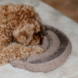 District 70 SWIRL snuffelmat  taupe 34 cm