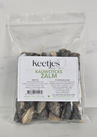 Keetjes zalmhuid kauwsticks