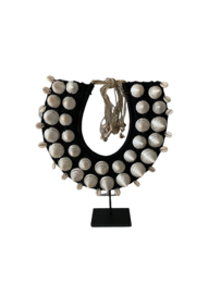 Black and white shellnecklace with shells