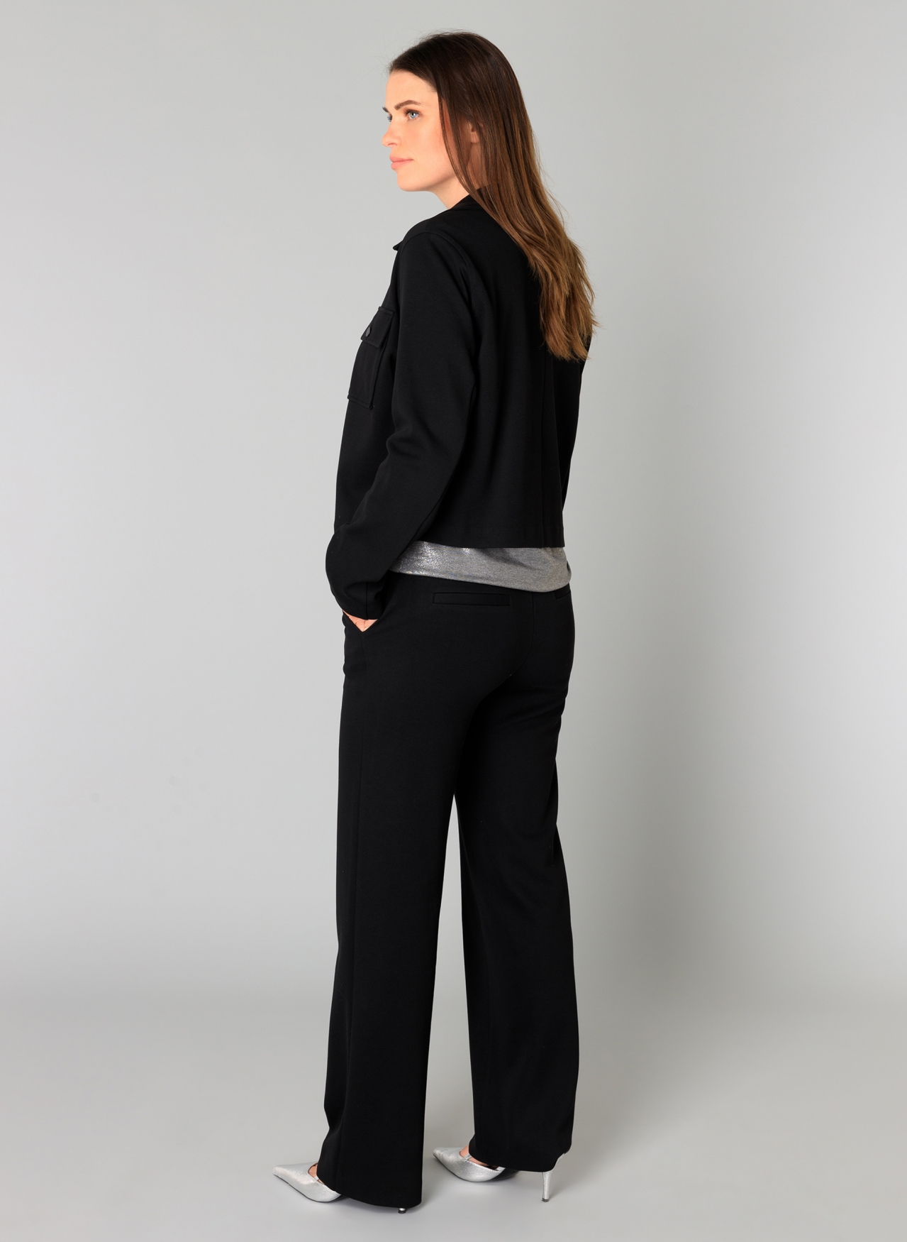 YEST RILLE ESSENTIAL JASJE BLACK
