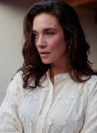 YEST RAYA ESSENTIAL BLOUSE BEIGE CREAM