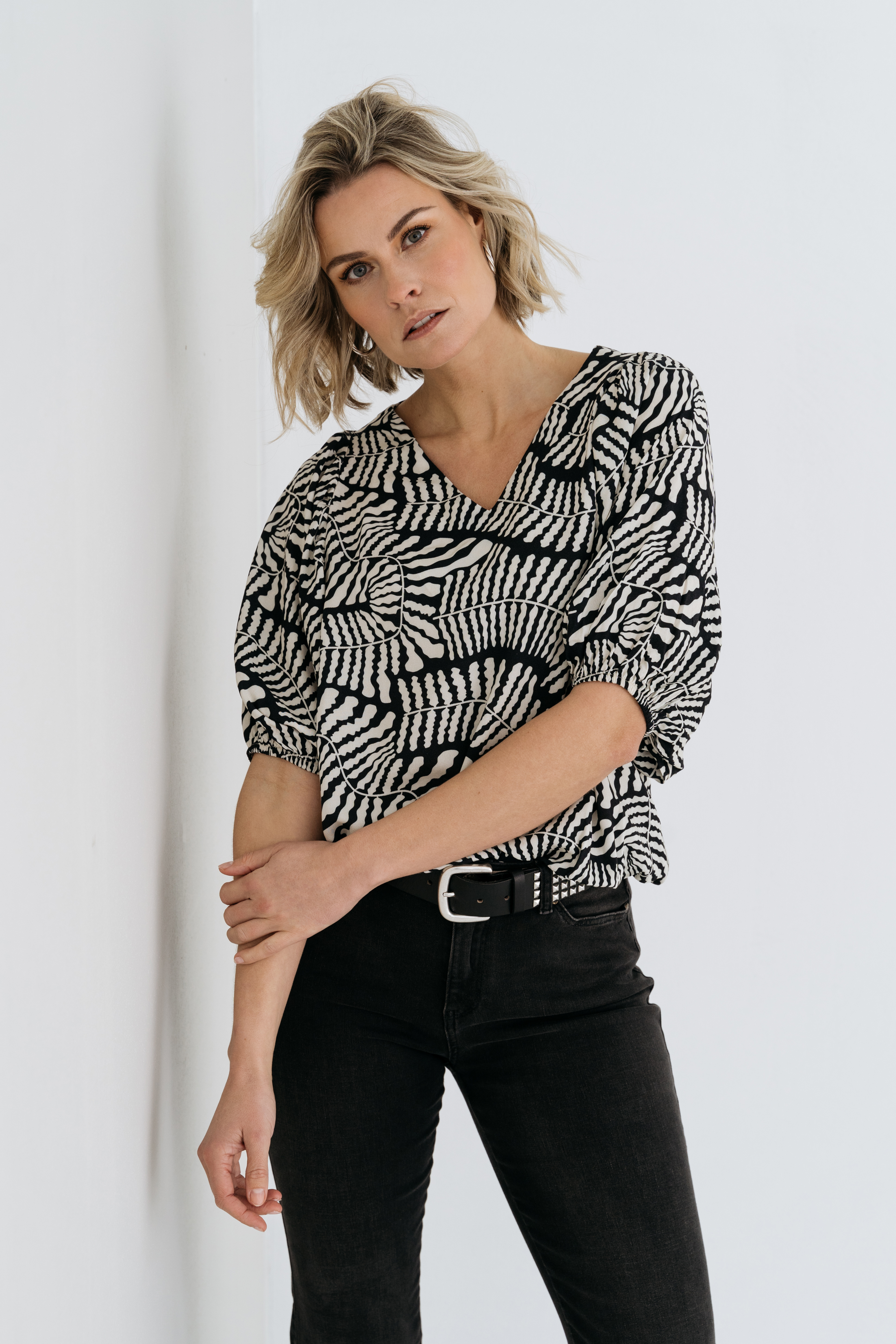 MAICAZZ PAJARI TOP/BLOUSE OFFWHITE LEAVES